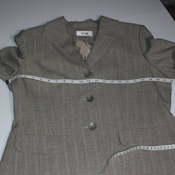 Vintage Gray Le Suit 2-Piece Suit with Jacket and Skirt Size 14 - Picture 4 of 15